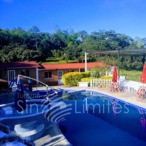 Finca El Naranjal Alto, finca en Cachipay — foto 1